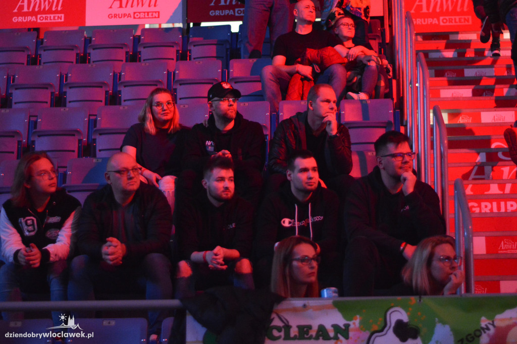 Krwawy Sport: kibice