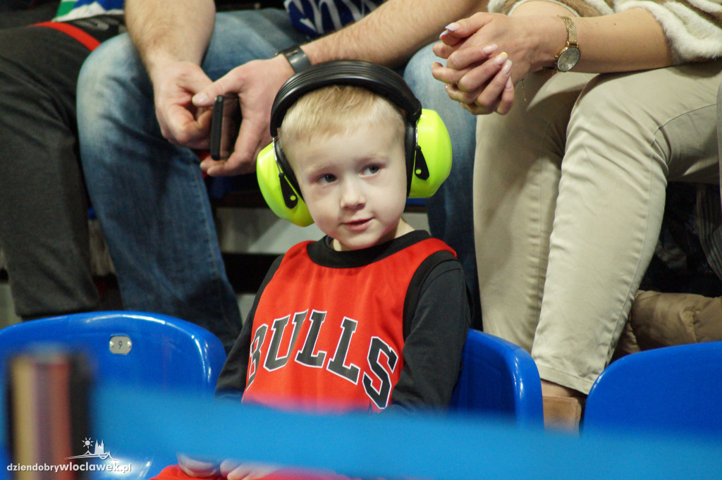 Kibice na meczu anwil vs Karhu
