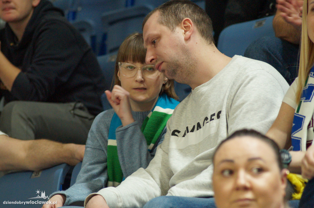 Kibice na meczu anwil vs Karhu