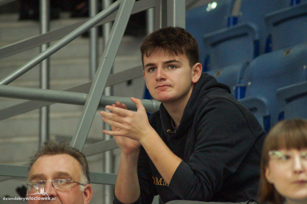 Kibice na meczu anwil vs Karhu
