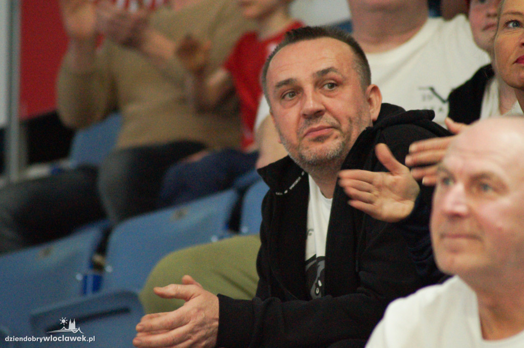 Kibice na meczu anwil vs Karhu