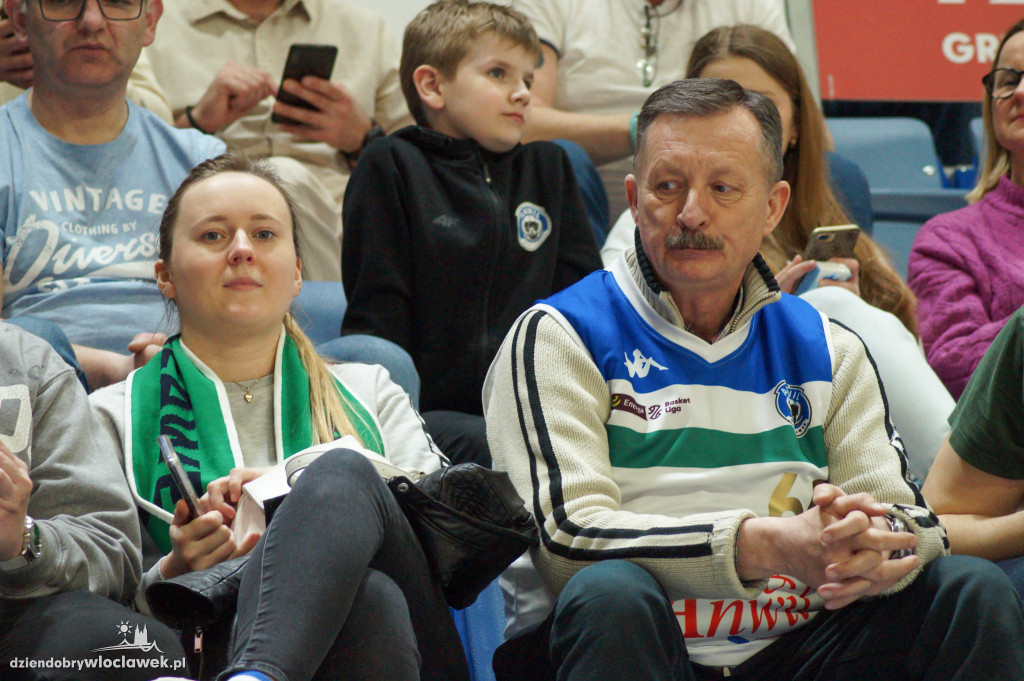 Kibice na meczu anwil vs Karhu