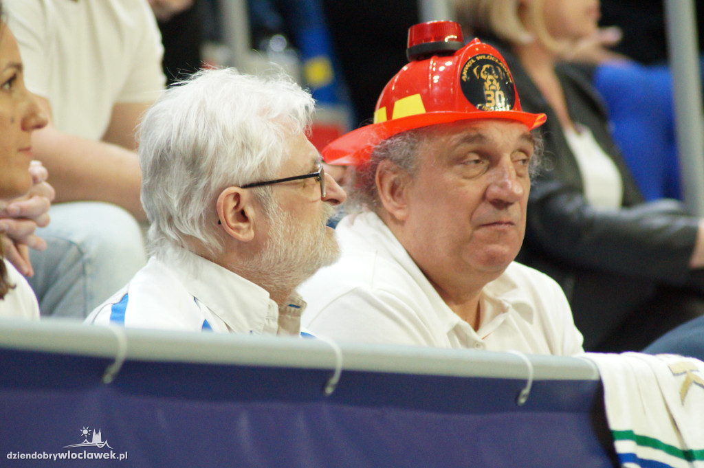 Kibice na meczu anwil vs Karhu