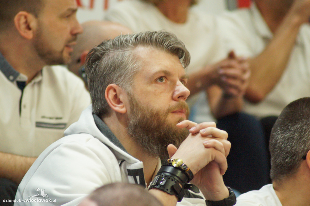 Kibice na meczu anwil vs Karhu