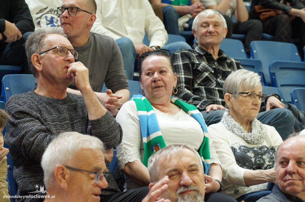 Kibice na meczu anwil vs Karhu