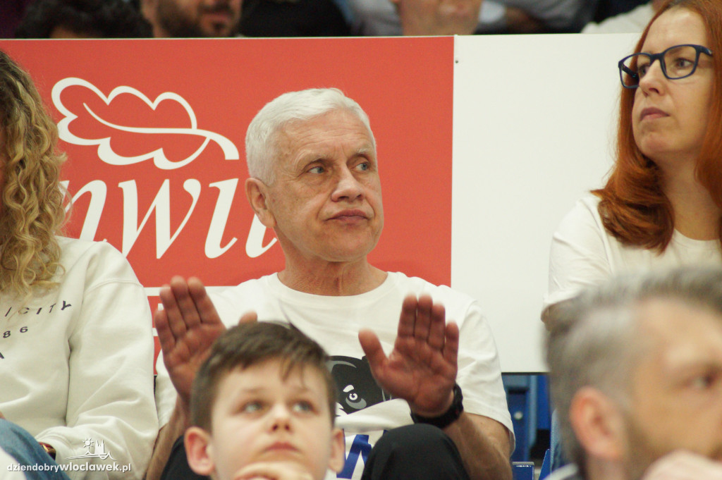 Kibice na meczu anwil vs Karhu