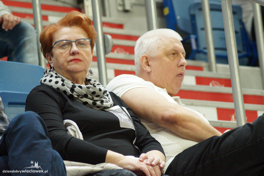 Kibice na meczu anwil vs Karhu