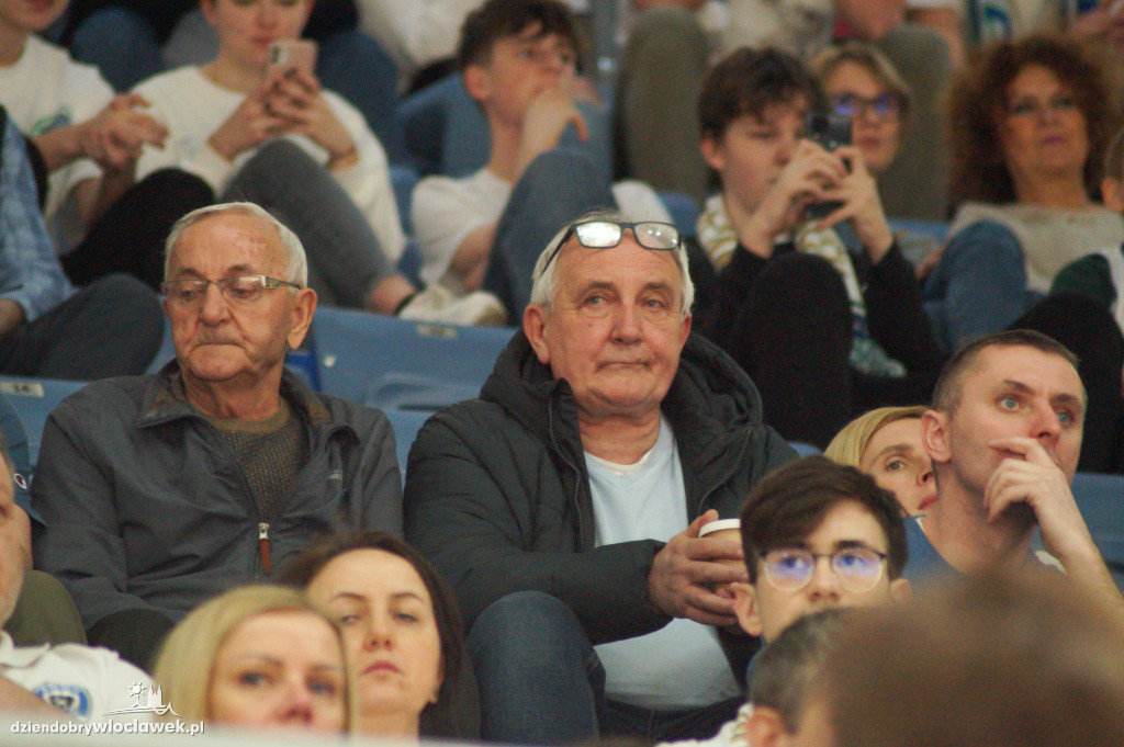 Kibice na meczu anwil vs Karhu