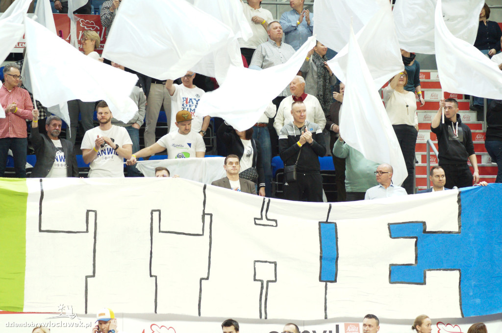 Kibice na meczu anwil vs Karhu