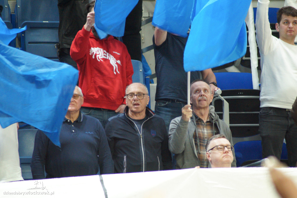 Kibice na meczu anwil vs Karhu