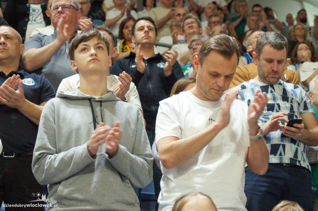 Kibice na meczu anwil vs Karhu