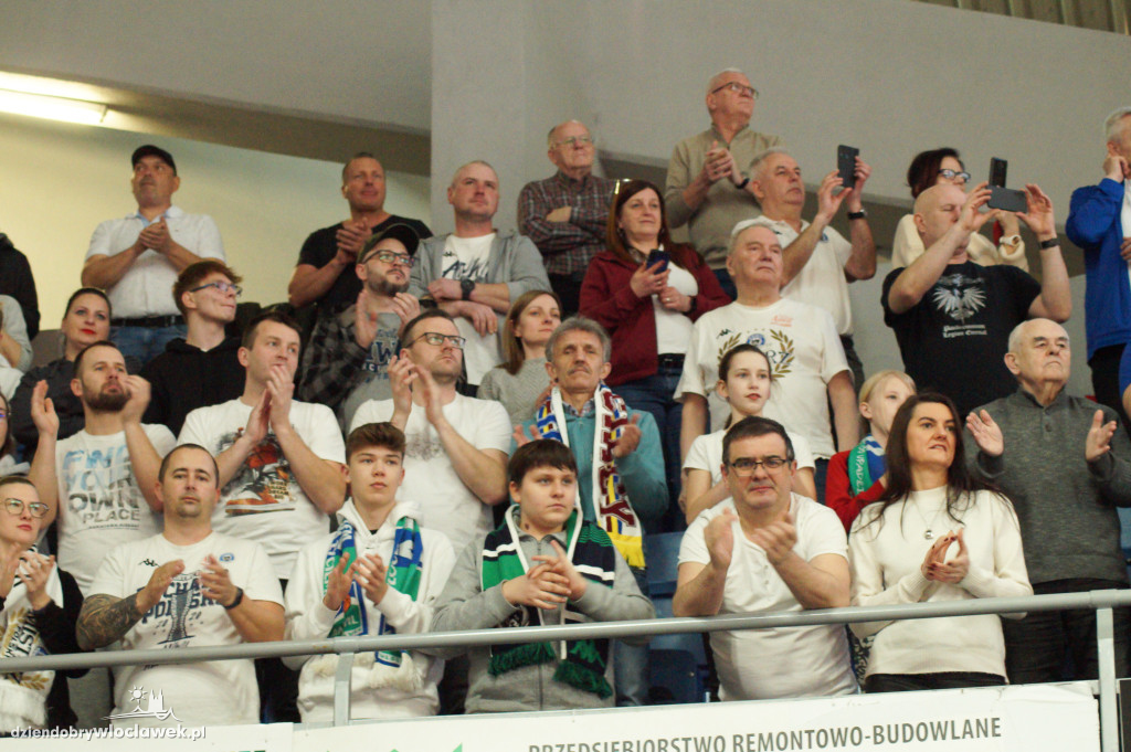 Kibice na meczu anwil vs Karhu