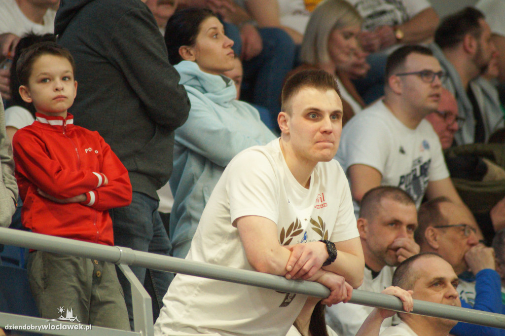 Kibice na meczu anwil vs Karhu