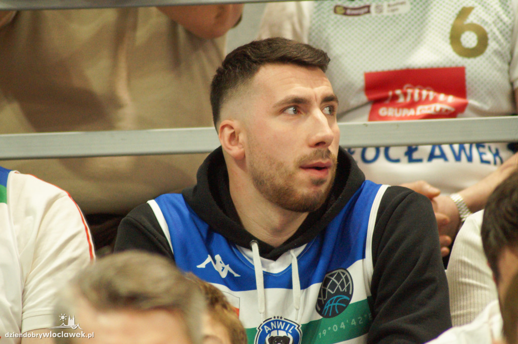 Kibice na meczu anwil vs Karhu