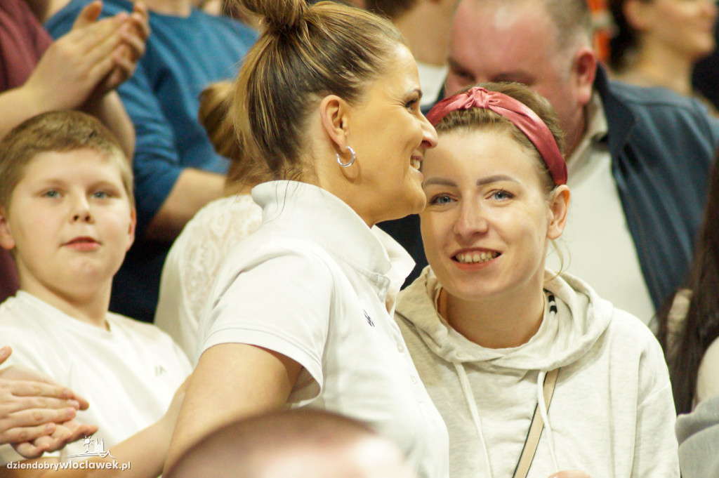Kibice na meczu anwil vs Karhu
