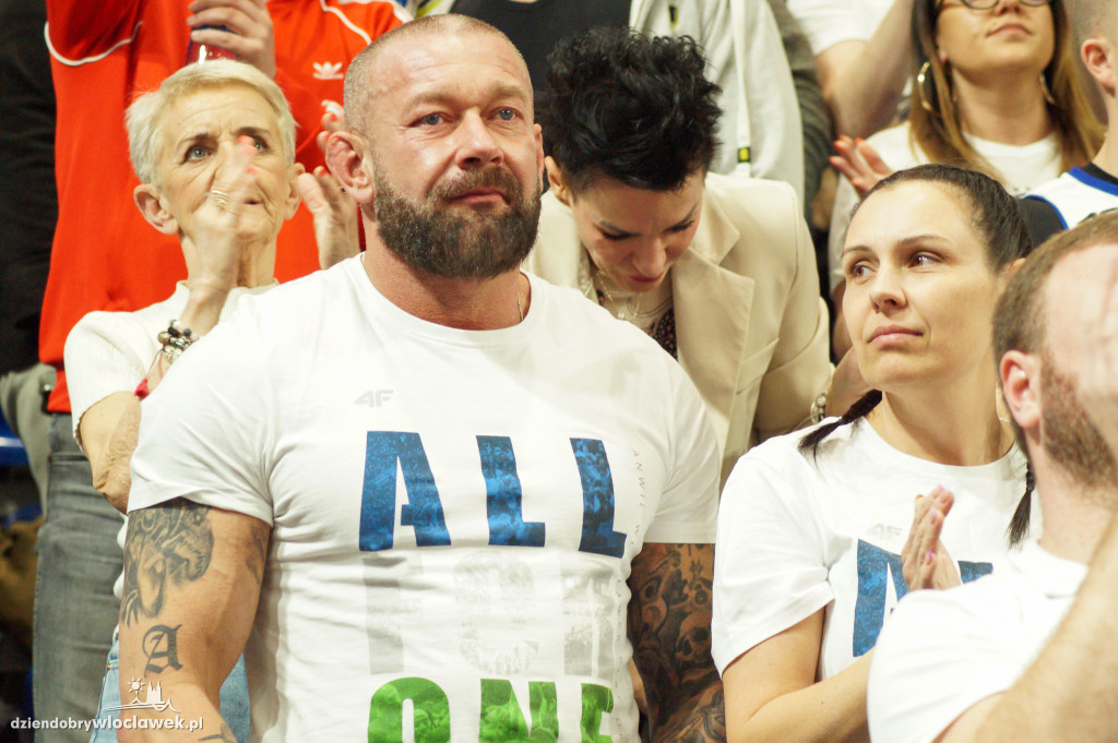 Kibice na meczu anwil vs Karhu