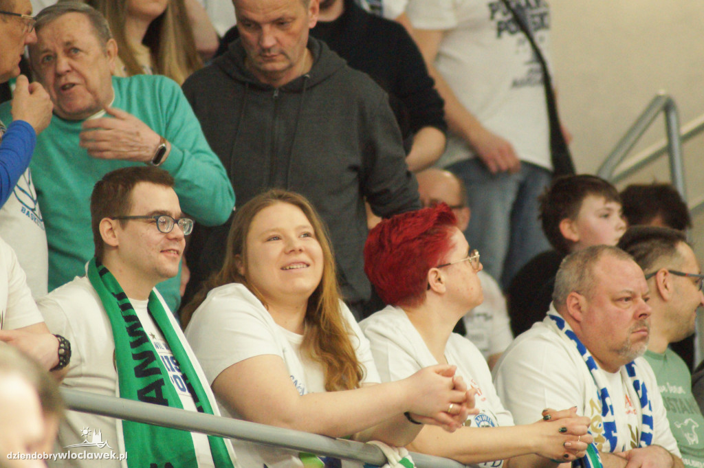 Kibice na meczu anwil vs Karhu