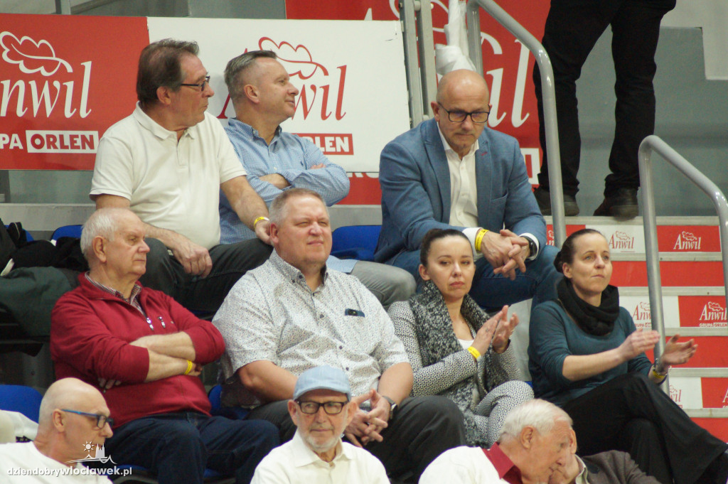 Kibice na meczu anwil vs Karhu