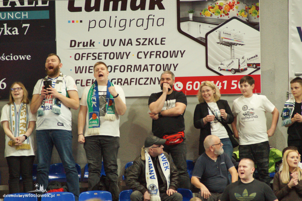 Kibice na meczu anwil vs Karhu