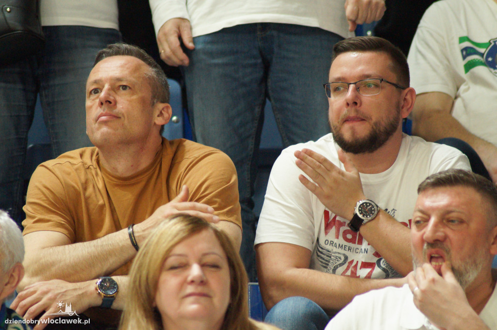 Kibice na meczu anwil vs Karhu