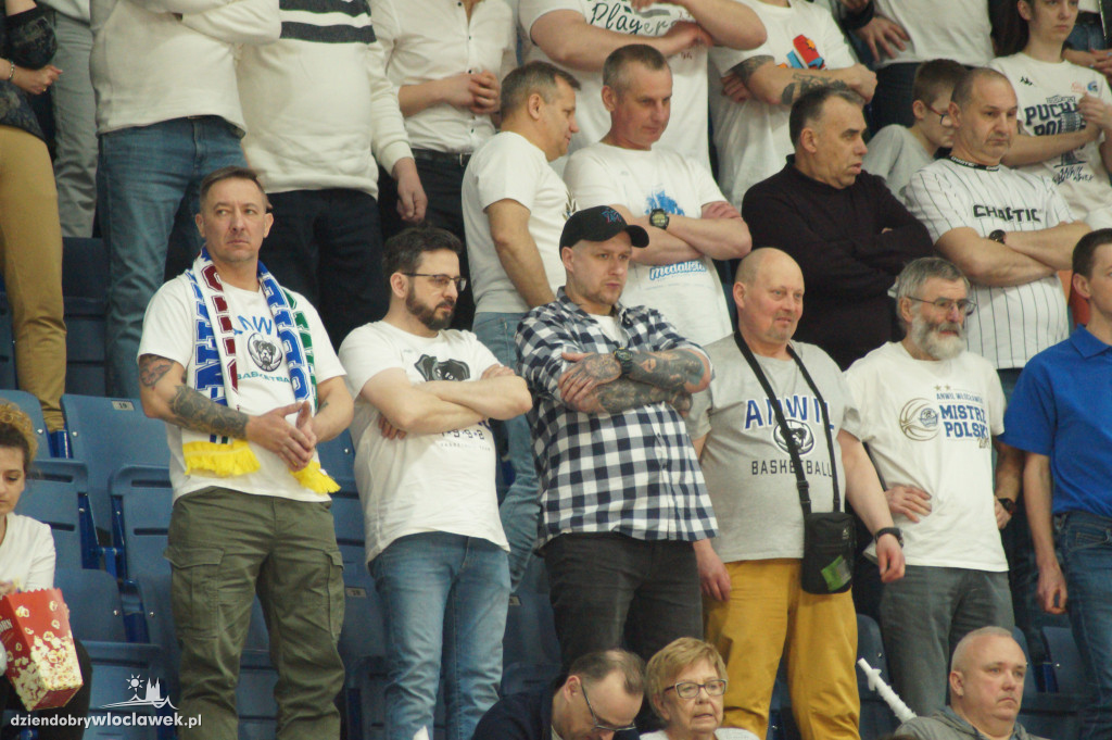 Kibice na meczu anwil vs Karhu