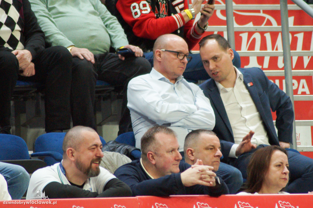 Kibice na meczu anwil vs Karhu