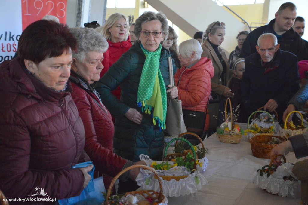 Święcenie pokarmów w parafii przy Ostrowskiej