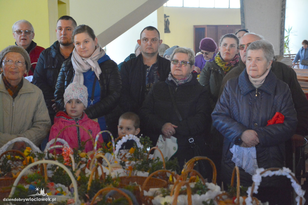 Święcenie pokarmów w parafii przy Ostrowskiej