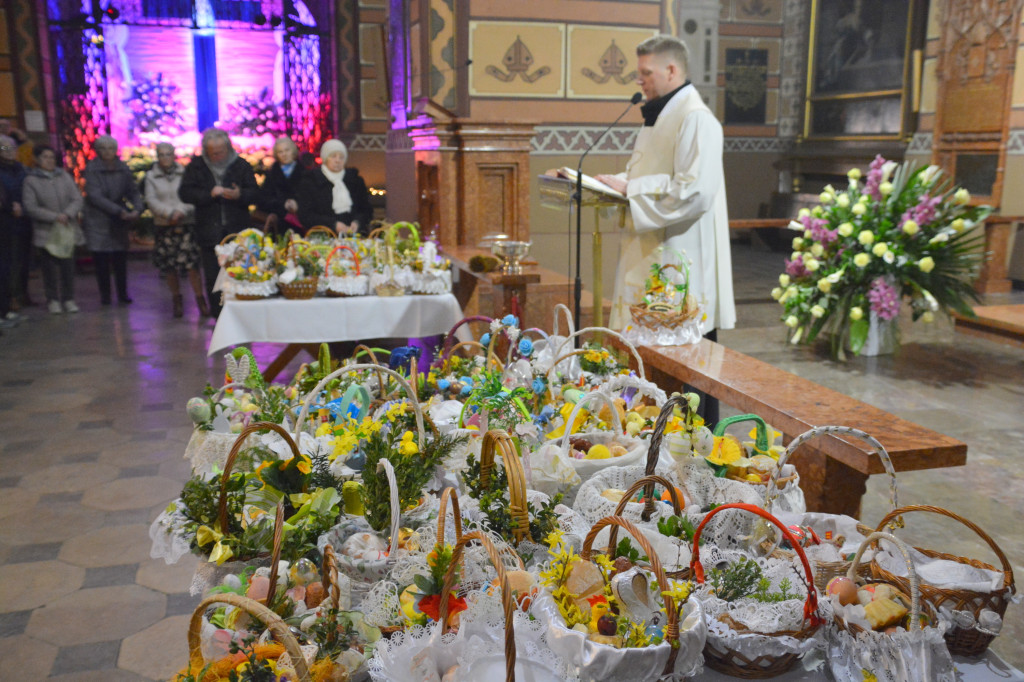 Święcenie pokarmów w katedrze