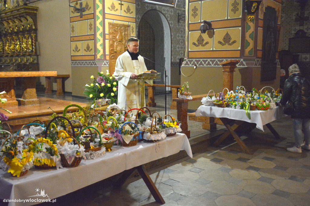 Święcenie pokarmów w katedrze