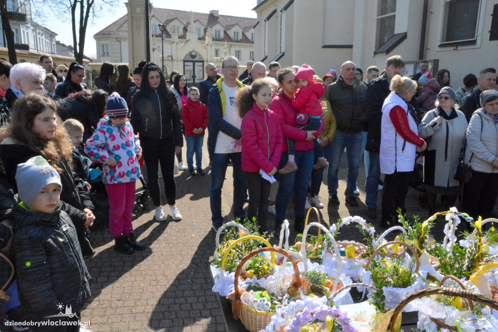 Święcenie pokarmów w klasztorze