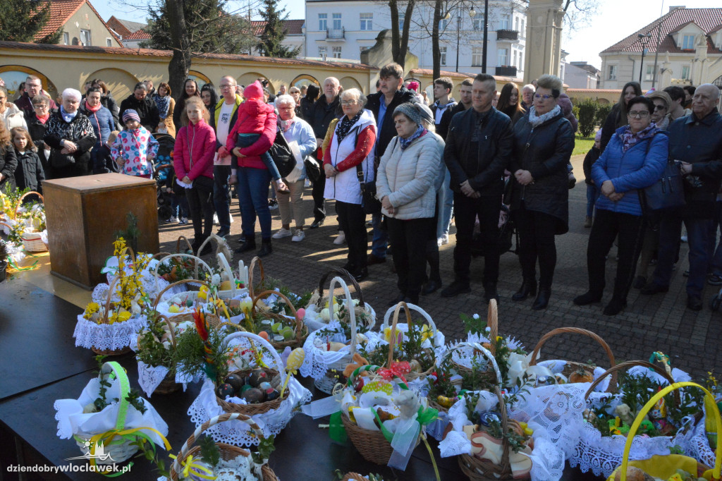 Święcenie pokarmów w klasztorze