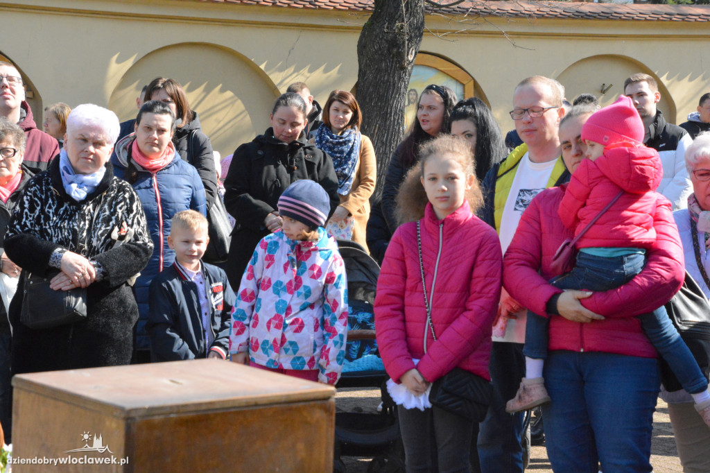 Święcenie pokarmów w klasztorze
