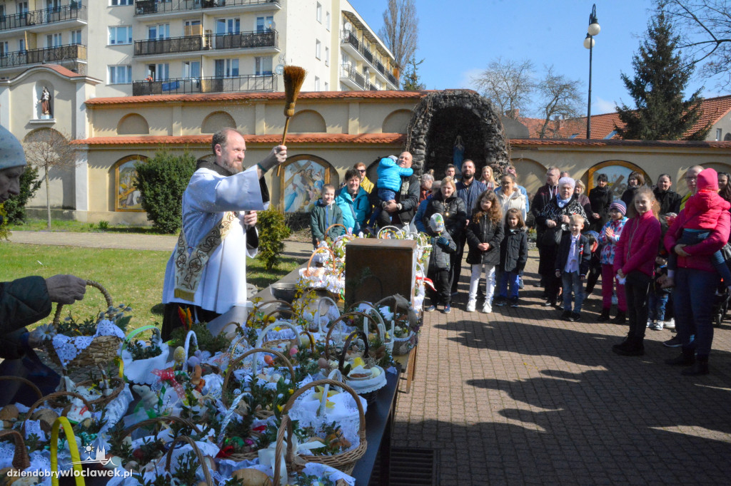 Święcenie pokarmów w klasztorze