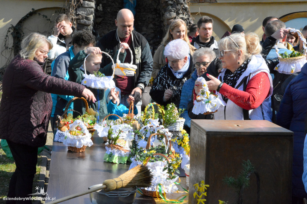 Święcenie pokarmów w klasztorze