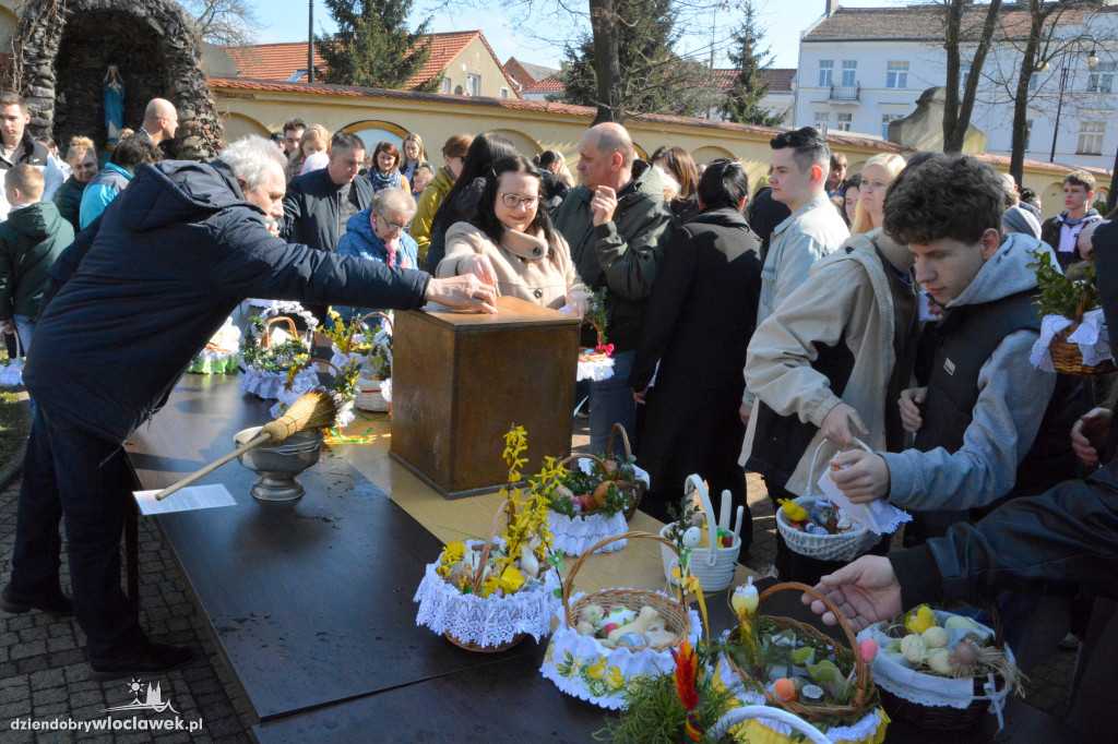 Święcenie pokarmów w klasztorze