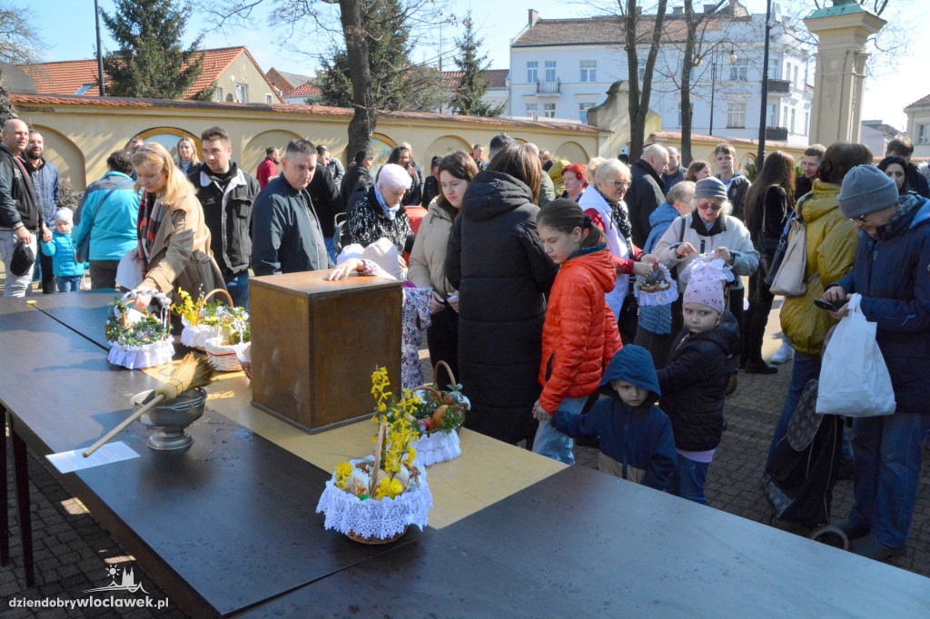 Święcenie pokarmów w klasztorze