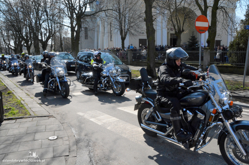 Wielkanoc 2023 : Motoświęconka w parafii Stanisława