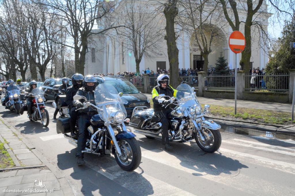 Wielkanoc 2023 : Motoświęconka w parafii Stanisława