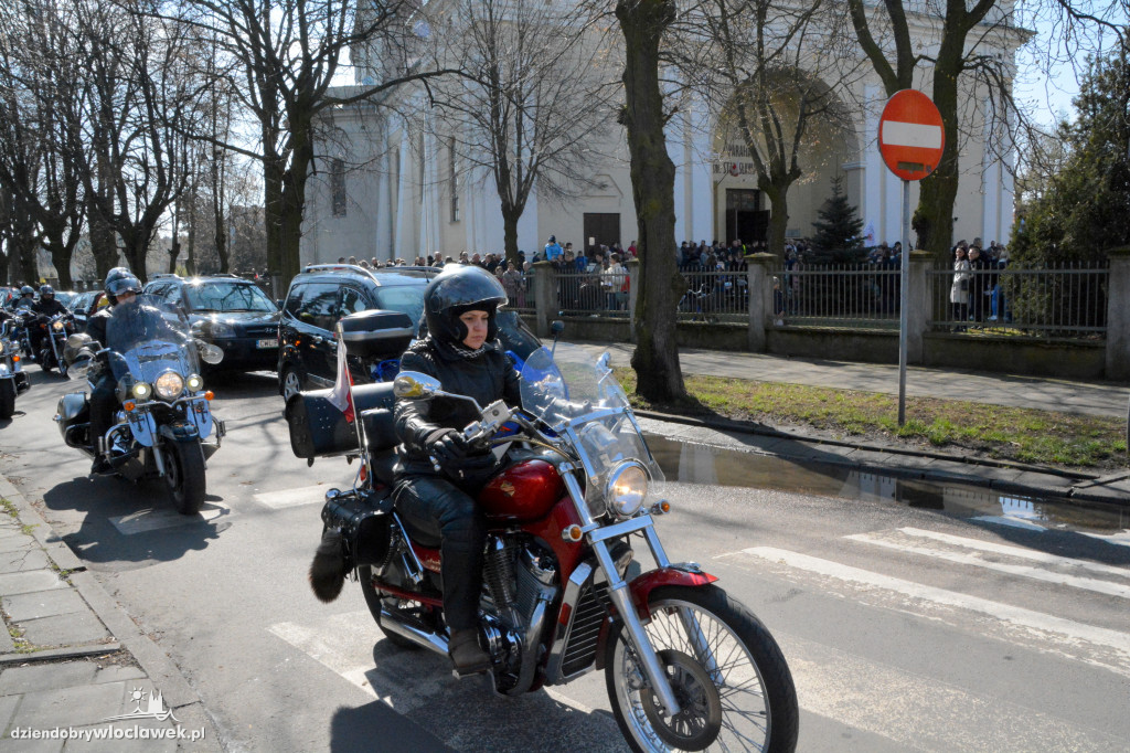 Wielkanoc 2023 : Motoświęconka w parafii Stanisława