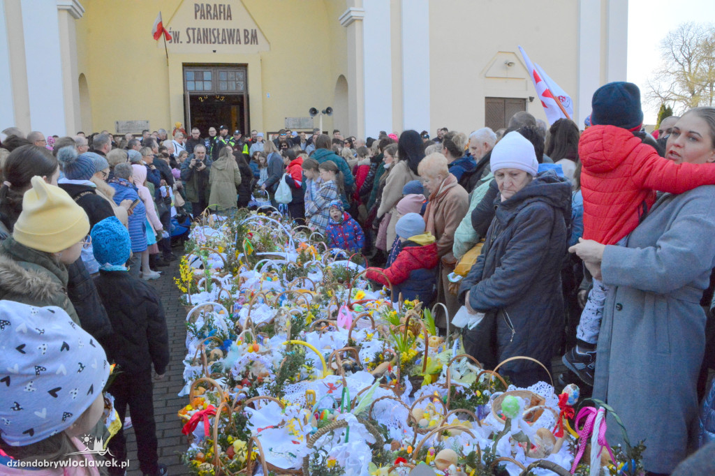 Wielkanoc 2023 : Motoświęconka w parafii Stanisława
