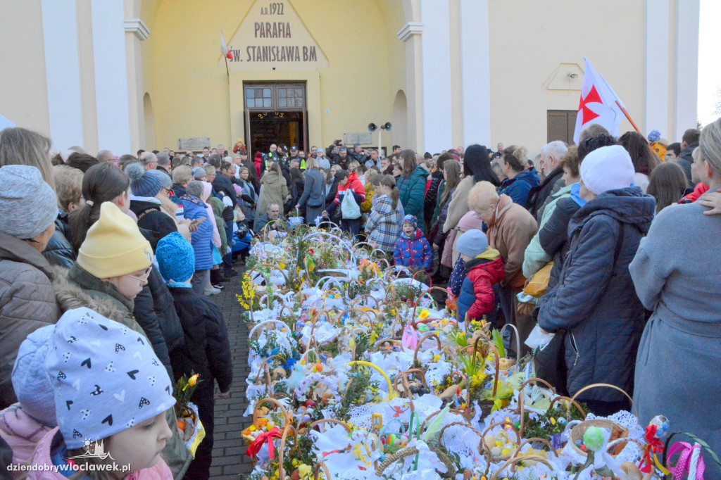 Wielkanoc 2023 : Motoświęconka w parafii Stanisława