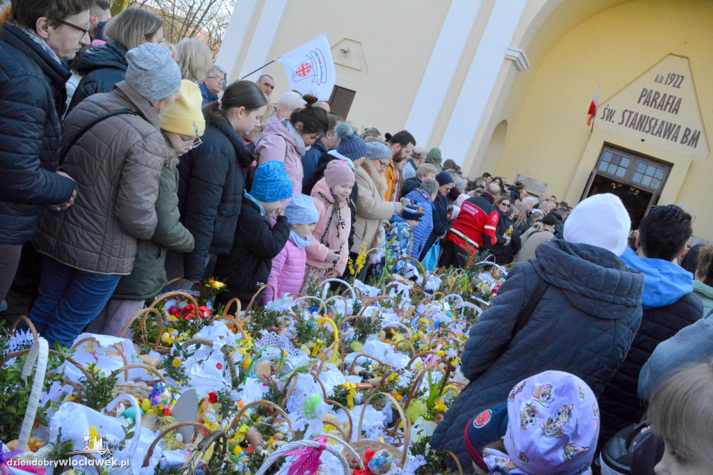 Wielkanoc 2023 : Motoświęconka w parafii Stanisława