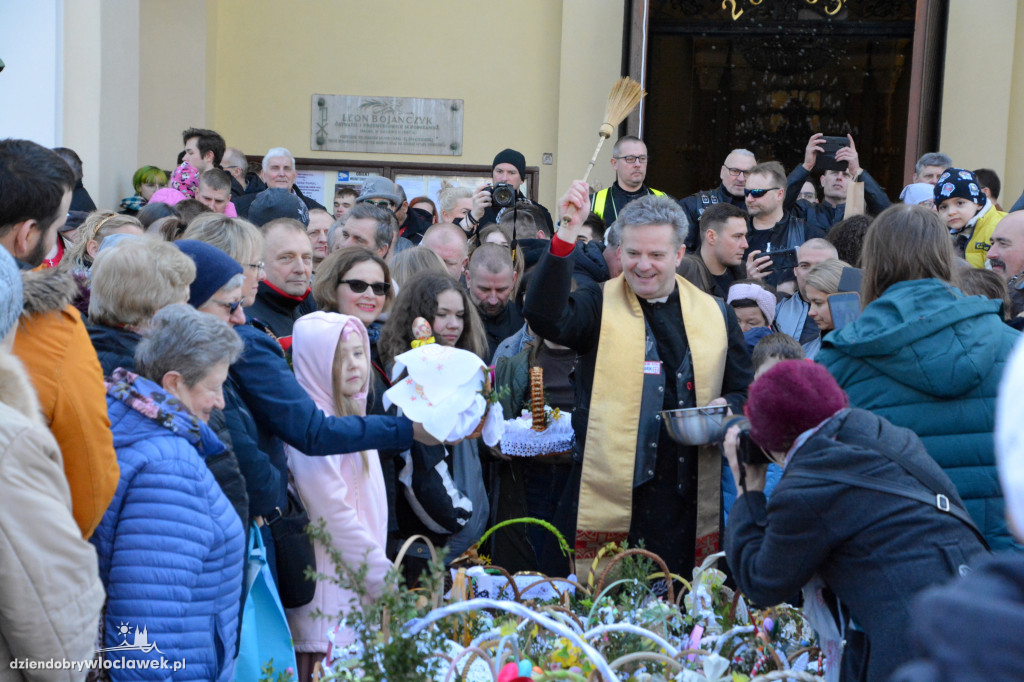 Wielkanoc 2023 : Motoświęconka w parafii Stanisława