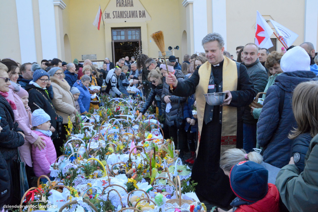Wielkanoc 2023 : Motoświęconka w parafii Stanisława