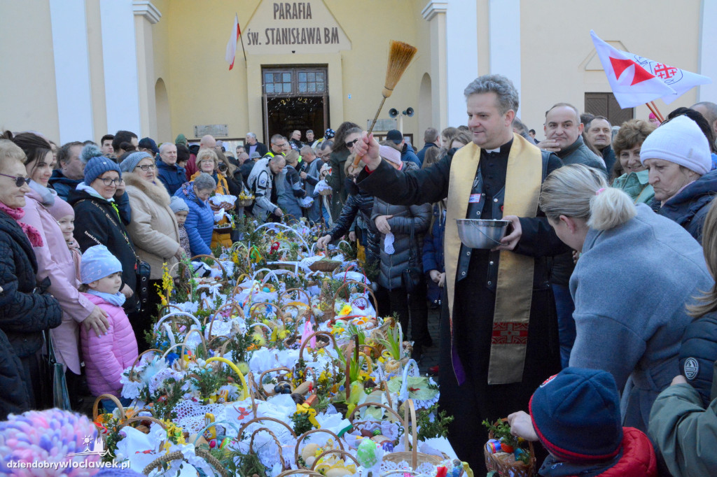 Wielkanoc 2023 : Motoświęconka w parafii Stanisława