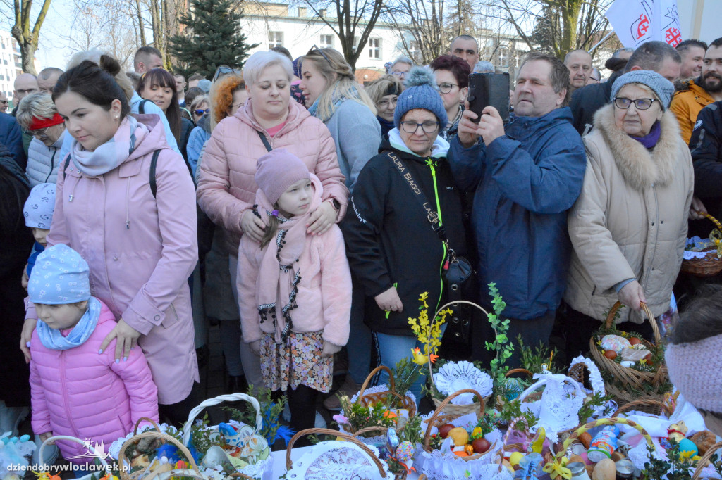 Wielkanoc 2023 : Motoświęconka w parafii Stanisława