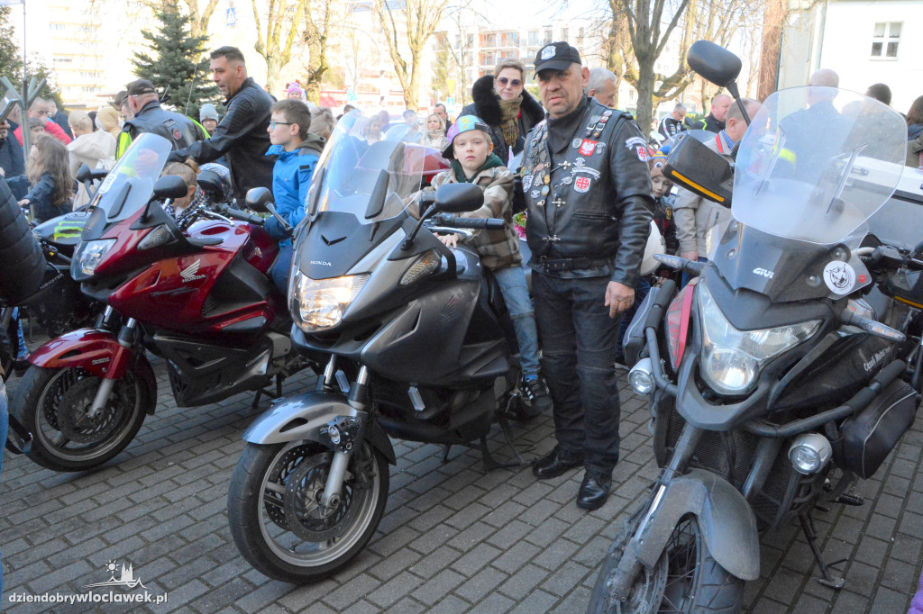 Wielkanoc 2023 : Motoświęconka w parafii Stanisława