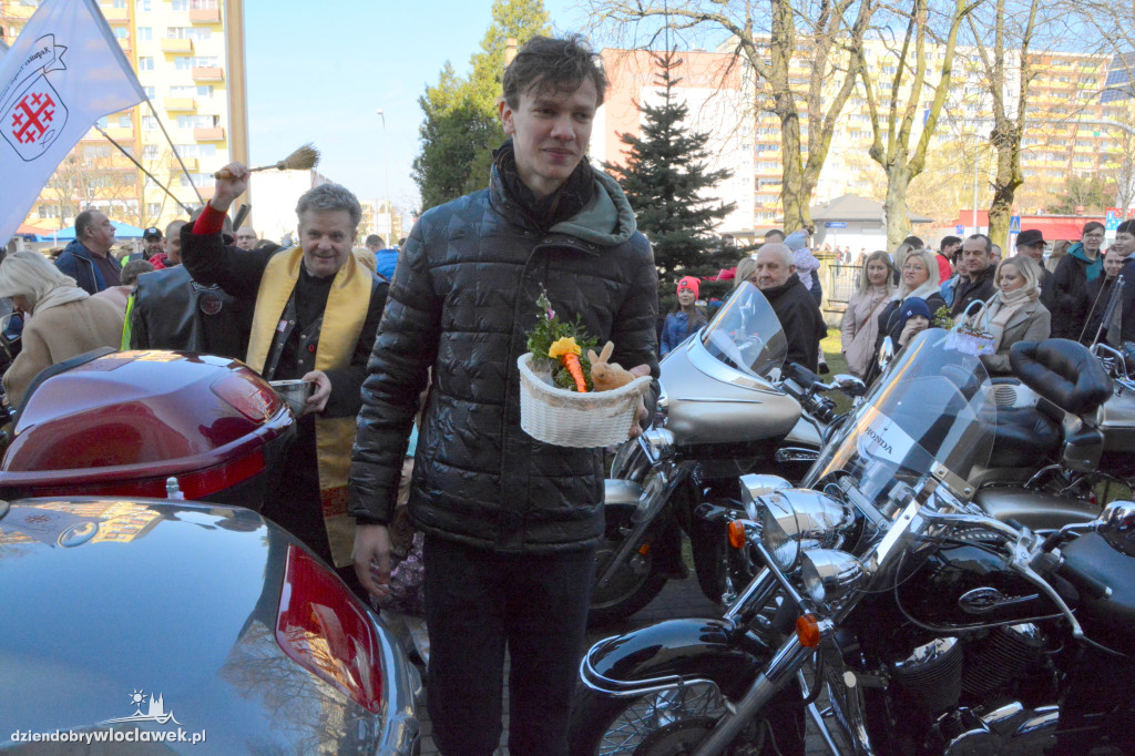 Wielkanoc 2023 : Motoświęconka w parafii Stanisława