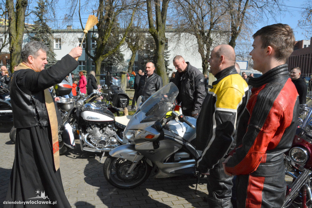 Wielkanoc 2023 : Motoświęconka w parafii Stanisława